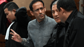 Mantan Menteri Pendidikan, Kebudayaan, Riset, dan Teknologi, Nadiem Anwar Makarim, menuding angka kerugian negara senilai Rp2 triliun dalam kasus dugaan korupsi pengadaan laptop Chromebook sebagai hasil rekayasa.