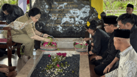 Tanggal 21 Juni menjadi momentum penting bagi bangsa Indonesia untuk memperingati hari wafatnya Presiden Pertama Republik Indonesia, Ir. Soekarno.