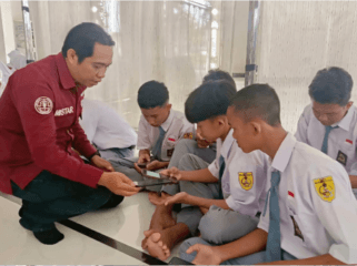 Pelatihan Paham AI Polres Purbalingga membekali siswa pengetahuan teknologi, etika digital, serta pencegahan hoaks demi keamanan informasi
