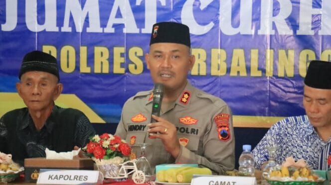 
					Jumat Curhat, Kapolres Purbalingga Ajak Warga Jadikan Pilkades Pesta Demokrasi yang Damai